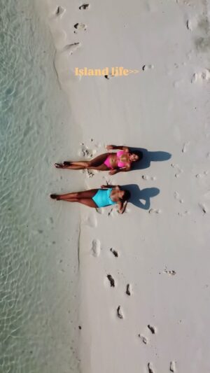 Bhavya Monga Instagram - Island life and this songš¤š»š¤š»
#besabar