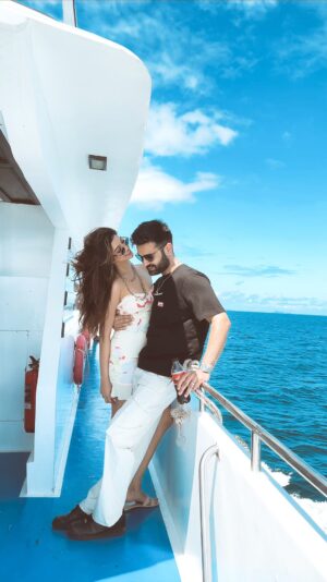 Bhavya Monga Instagram - The only thing fragile in this relationship is my shoulder š
ib: @aakritiranaofficial
#couple #couplevideos #funny #trendingcouple #trendymemes #ego #couplegoals