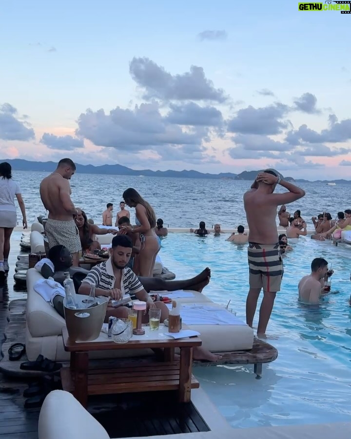Bhavya Monga - 4.8K Likes - So wanted to spend my special day at the first floating club and it was insaneeee!! 
In @label_wildchild 🌼 
#yona #yonabeachclub #floatingclub #thailand #phuket #birthday