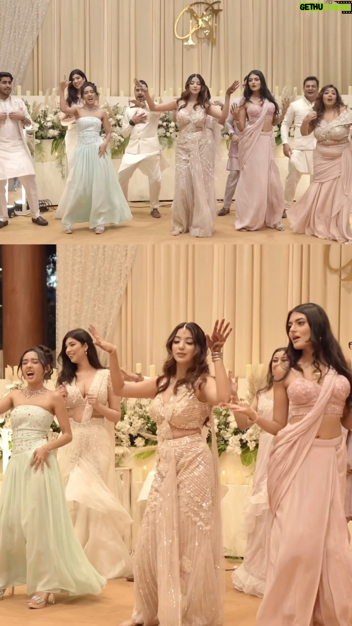 Bhavya Monga - 18.7K Likes - Definitely incomplete without jamming w your cousins on your engagement 🤌🏻⚡️

.
#dance #engagement #engagementdance #cousins #cousinsdance #familydance #cousinsquad❤️