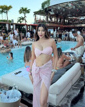 Bhavya Monga Instagram - So wanted to spend my special day at the first floating club and it was insaneeee!!
In @label_wildchild 🌼
#yona #yonabeachclub #floatingclub #thailand #phuket #birthday
