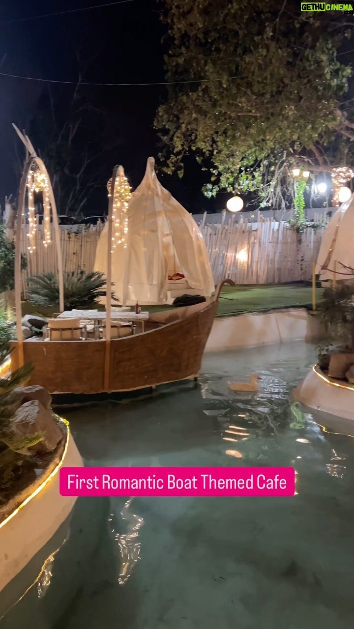 Bhawna Singla - 26.2K Likes - Location In The End Of The Video Guyz! ❤️
Tag someone with whom you want to visit this most coziest cafe in Gurugram! 👇 @bigtreecafegurgaon 

Note:- You can’t miss their private AC cabanas! 

#gurugram #romantic #boat #cafe #cafestyle #cafestagraｍ #instareel #reelindia❤️❤️ #couple #couplegoals #romanticmood #cafeholic #friyay #weekend #weekendvibes
