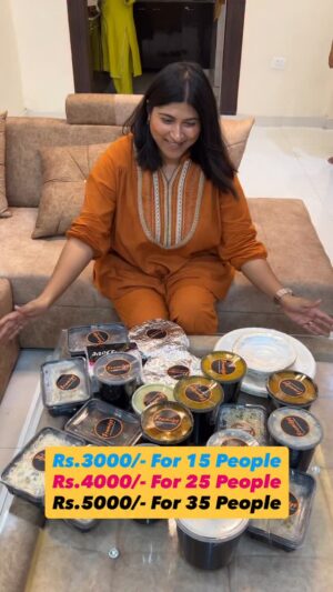Bhawna Singla Instagram - Comment “Menu” will send! ❤️❤️ @framilys_kitchen
Share this with party lovers!
You can get bulk food at affordable prices!
Prices:
👉₹3000/- for 15 people
👉₹4000/- for 25 people
👉₹5000/- for 35 people
Contact number in the video itself!
Note:- Starters are not included in package! You can customized accordingly!
This is for Delhi NCR only!
#partyfood #bulkfoods #foodporn #foodie #foodies #foodlover #foodgasm #foodinspo #cafeholic