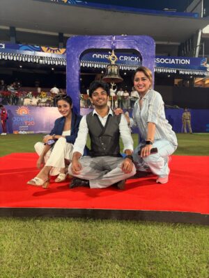 Bhoomika Dash Instagram - Sundar Game with our sundaries ❤️

#sport #cricket #elina #bhoomika #sailendra #trending #odia #ollywood