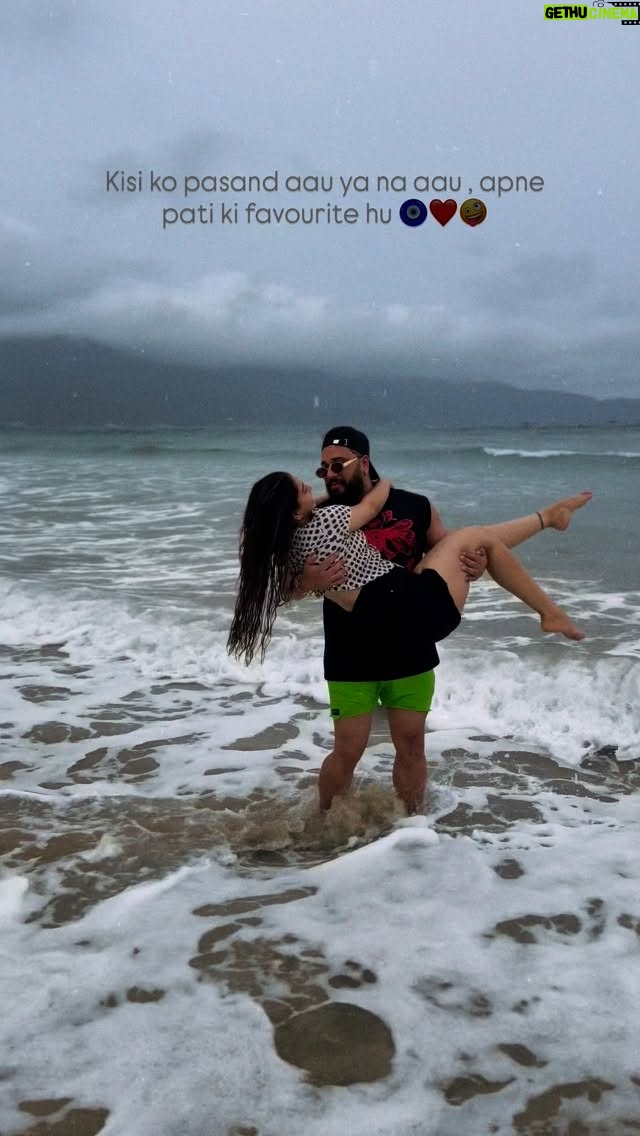 Bhumi Satija - 3.5K Likes - Mai apni favourite hu ke sth sth pati ki bhi hu 😝😜🥰😍🧿🧿 @sahilsuri_
