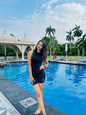 Bhumi Sharma Instagram - 😘❤️