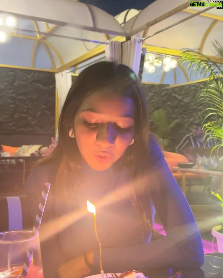 Bhumi Sharma - 787 Likes - The last teen!😮‍💨🥂
