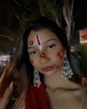 Bhumi Sharma Instagram - 🪬❤️