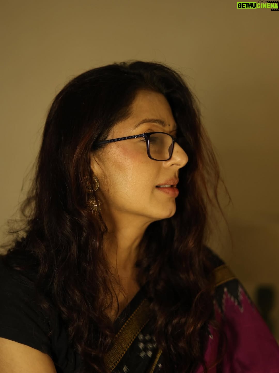 Bhumika Chawla - 188.3K Likes - Gratitude 🙏 ❤️❤️

Rab da shukriya 🙏 ❤️❤️❤️
( take some time out of the busy days to thank God and the universe ) 

Living  in gratitude for everything . For this day . For sunlight . For the birds  chirping , for everything , for being safe in this country for the morning breeze …

I want to thank the FILM INDUSTRY ( and God )  for making me a part of them . To the TELUGU FILM  INDUSTRY  for the love I got, to the Hindi film  industry , Tamil film industry and all the other people I have worked with . For the people and audience who gave me love ( and to the characters I played :) …) 

What is this life without a little heartfelt ❤️ thank you . 
I feel so at home being in the south : Hyderabad and Chennai . 

Thank you God . 
Let’s find things to be grateful for each day . see the magic in gratitude 🙏 🙏🙏🙏🙏

.
.

Camera — @picks_era_sunil 
Make yo and hair - @nehaparmar_uk 

@divyang_parmar