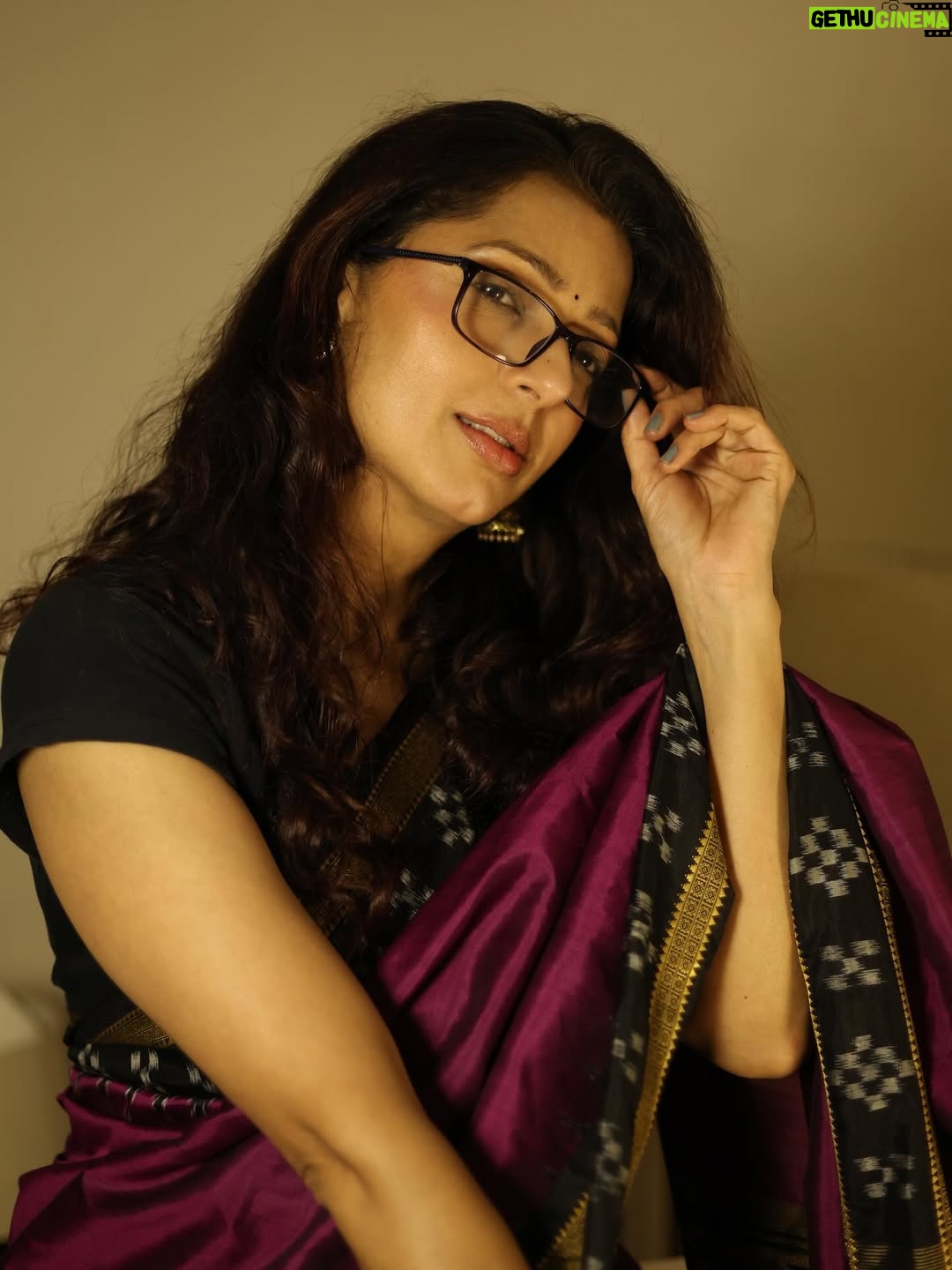 Bhumika Chawla - 188.3K Likes - Gratitude 🙏 ❤️❤️

Rab da shukriya 🙏 ❤️❤️❤️
( take some time out of the busy days to thank God and the universe ) 

Living  in gratitude for everything . For this day . For sunlight . For the birds  chirping , for everything , for being safe in this country for the morning breeze …

I want to thank the FILM INDUSTRY ( and God )  for making me a part of them . To the TELUGU FILM  INDUSTRY  for the love I got, to the Hindi film  industry , Tamil film industry and all the other people I have worked with . For the people and audience who gave me love ( and to the characters I played :) …) 

What is this life without a little heartfelt ❤️ thank you . 
I feel so at home being in the south : Hyderabad and Chennai . 

Thank you God . 
Let’s find things to be grateful for each day . see the magic in gratitude 🙏 🙏🙏🙏🙏

.
.

Camera — @picks_era_sunil 
Make yo and hair - @nehaparmar_uk 

@divyang_parmar