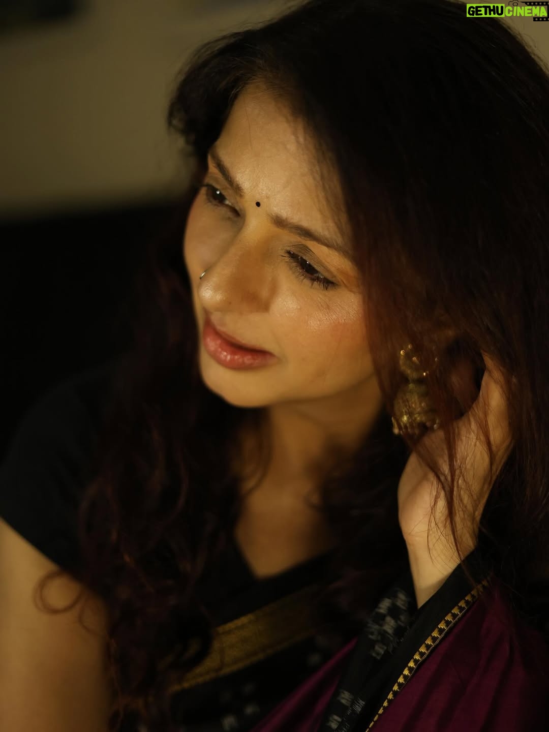 Bhumika Chawla - 188.3K Likes - Gratitude 🙏 ❤️❤️

Rab da shukriya 🙏 ❤️❤️❤️
( take some time out of the busy days to thank God and the universe ) 

Living  in gratitude for everything . For this day . For sunlight . For the birds  chirping , for everything , for being safe in this country for the morning breeze …

I want to thank the FILM INDUSTRY ( and God )  for making me a part of them . To the TELUGU FILM  INDUSTRY  for the love I got, to the Hindi film  industry , Tamil film industry and all the other people I have worked with . For the people and audience who gave me love ( and to the characters I played :) …) 

What is this life without a little heartfelt ❤️ thank you . 
I feel so at home being in the south : Hyderabad and Chennai . 

Thank you God . 
Let’s find things to be grateful for each day . see the magic in gratitude 🙏 🙏🙏🙏🙏

.
.

Camera — @picks_era_sunil 
Make yo and hair - @nehaparmar_uk 

@divyang_parmar