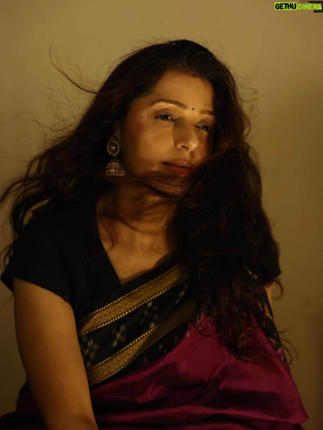 Bhumika Chawla - 600K Likes - ..✨..

.
.
.
Camera — Bharat Thakur @bharat_thakur_art 
Make up and hair - @nehaparmar_uk 
Shoot assisted by -  @divyang_parmar