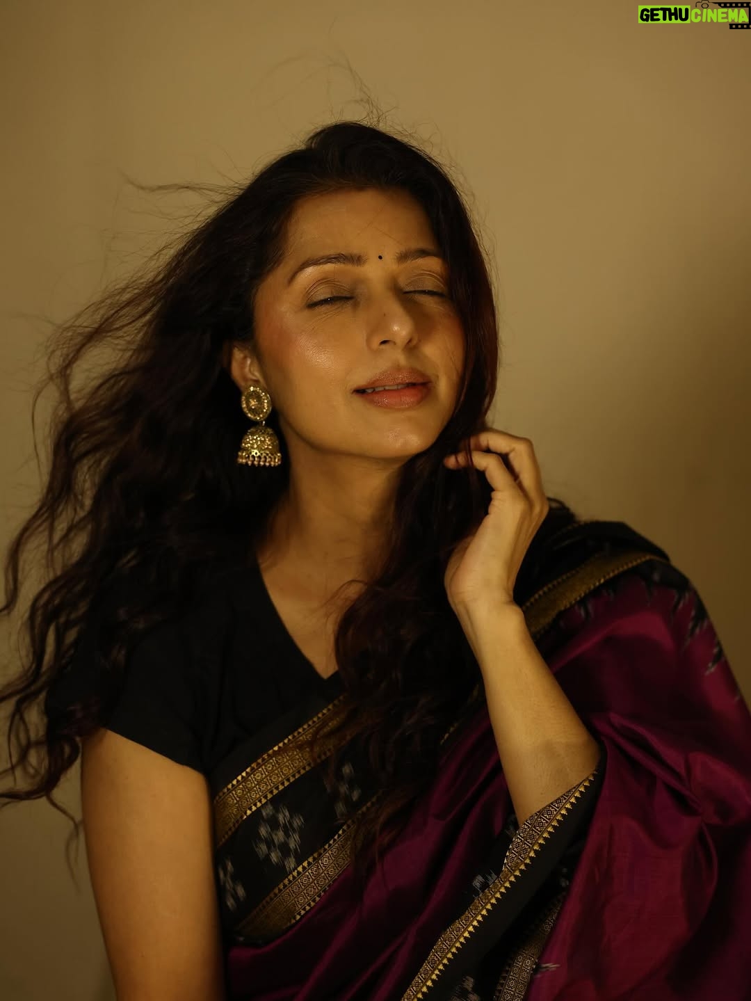 Bhumika Chawla - 600K Likes - ..✨..

.
.
.
Camera — Bharat Thakur @bharat_thakur_art 
Make up and hair - @nehaparmar_uk 
Shoot assisted by -  @divyang_parmar