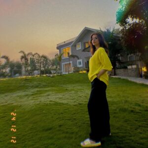 Bhumika Sharma Instagram - I love each and every song personally🙌🏻 Bohot khubsurat album by my dearest friend @rajfatehpuria (GOOD MUSIC FOR BAD DAYS ) along with all my buddies @harryworlld @official_sobha @qaafihoon
@simran.brar_ @hey_mani_music
@kartikay1998
video - @hardit_x
@theturbomusic @sachin.thakur0145
thisisstuffx Wishing each one of you the very best! 🫶🏻