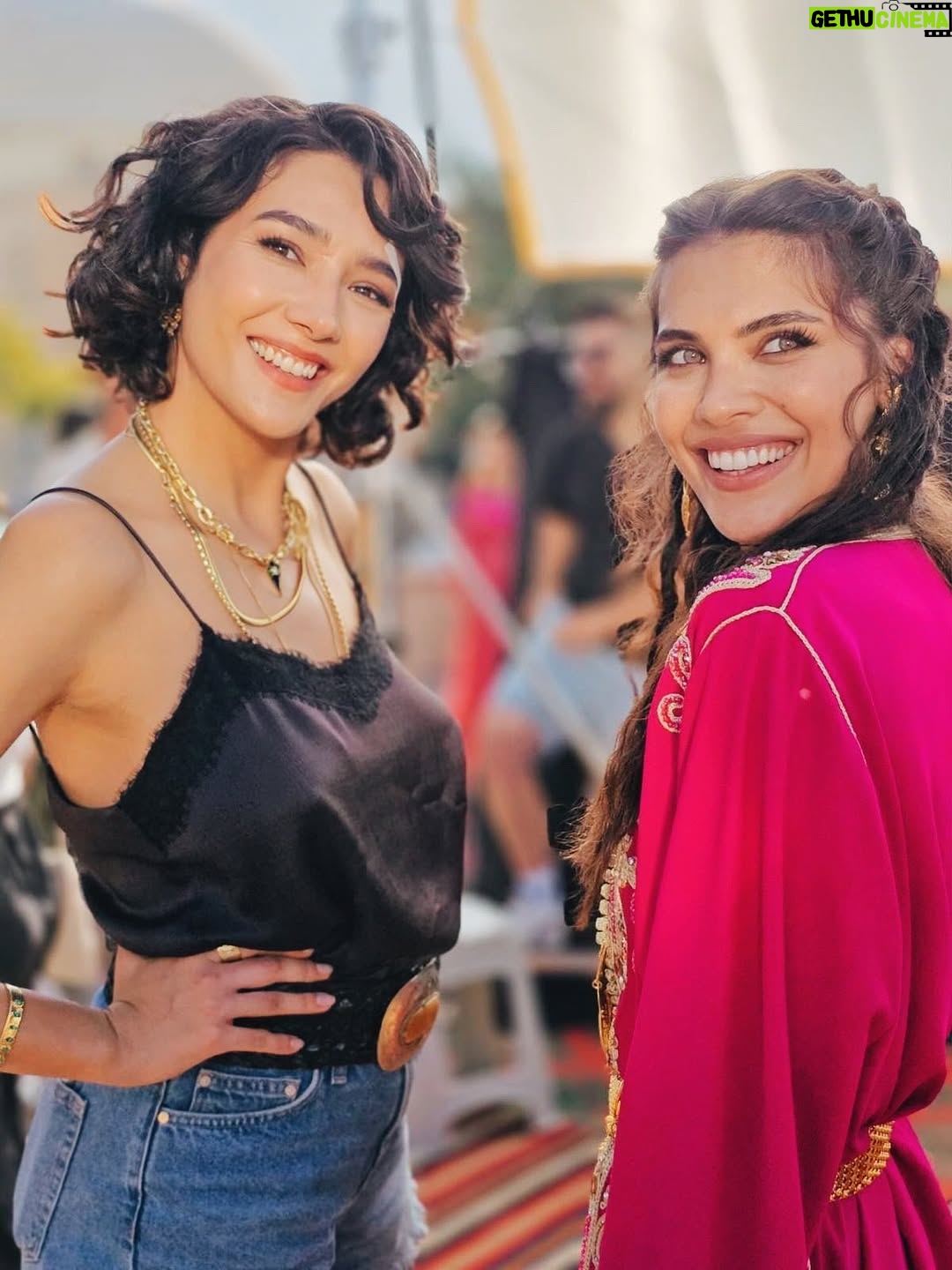 Biran Damla Yılmaz - 376.6K Likes - Taktık takıştırdık, düğünümüz vaaar✨