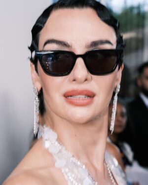 Birce Akalay Instagram - Last night, the 78th Cannes Film Festival opened with a magnificent ceremony. I would like to sincerely thank the entire BMW team for their warm hospitality second time during these unforgettable days, and the fully electric BMW i7 M70 for welcoming us with exceptional elegance and style.

•••

Dün akşam 78. Cannes Film Festivali’nin açılışı muhteşem bir tören ile gerçekleşti. Beni bu unutulmaz günlerde tüm içtenliği ile ikinci kez ağırlayan tüm BMW ekibine ve muazzam estetiği ve şıklığıyla karşılayan tamamen elektrikli BMW i7 M70 e teşekkür ederim. 

✨

@festivaldecannes @bmw @bmwturkiye 

#BMWxCannes #THEi7 
#CannesFilmFestival #Cannes2025

#işbirliği