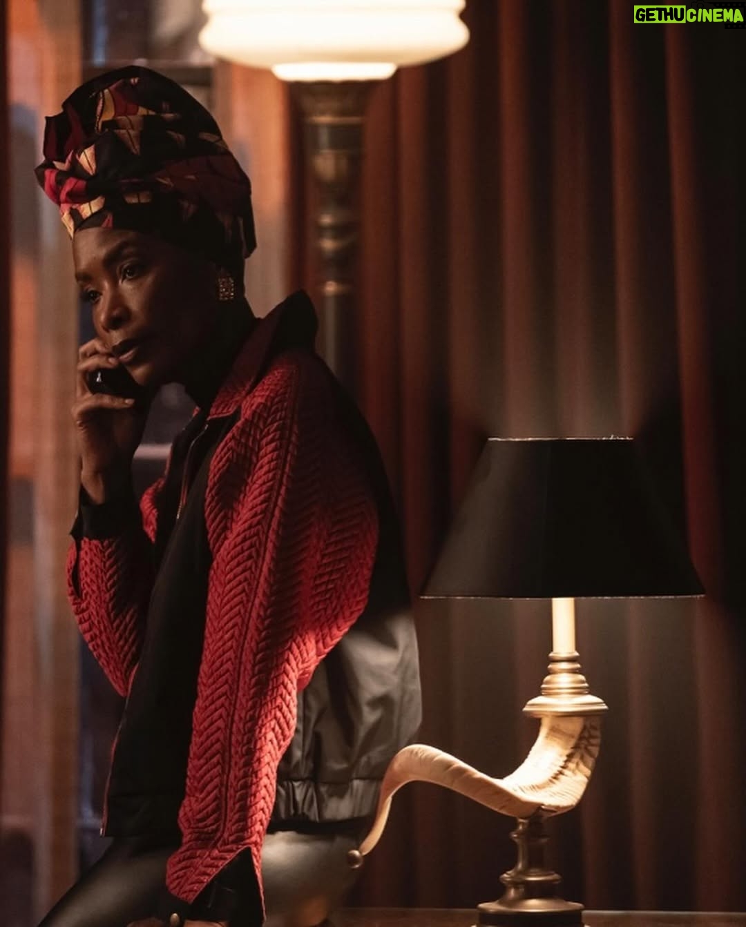 Bonnie Mbuli - 1.7K Likes - 1. Doing what i love is the reward ! ⁣⁣
This #Parish journey has been a thrilling adventure. ⁣⁣
⁣⁣
2. They had just called wrap on a long night shoot, it was our last scene for the season and  i was so hungry. Those Versace heels were so pretty but were trying to murder me . ⁣⁣
⁣⁣
3. Angi Suk’ emabhozeni ! ⁣⁣
⁣⁣
4. Ladies and Gentlemen, @bradleywhitford ! A Boss!!
⁣⁣
5. @seekiesimonmua always understood the assignment. ⁣⁣
⁣⁣
6. Costume Dept said 💧
⁣⁣
7. Big up to my stand in artist , you were always so professional, diligent and a joy to work with. ⁣⁣Thank you 
⁣⁣
8. One time, after a long night of painting the town, the three of us were shooting the breeze and these two @skeetulrich & Zackary Momoh suddenly decided it was time for some selfcare! 😂
⁣⁣
#Parishdump #Seasonwrapup #Joy #grateful⁣