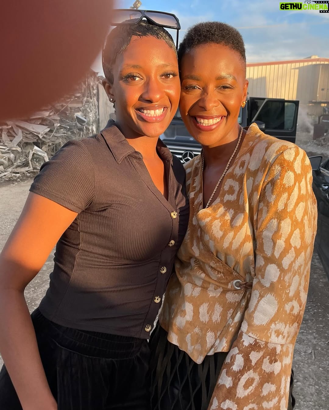 Bonnie Mbuli - 1.7K Likes - 1. Doing what i love is the reward ! ⁣⁣
This #Parish journey has been a thrilling adventure. ⁣⁣
⁣⁣
2. They had just called wrap on a long night shoot, it was our last scene for the season and  i was so hungry. Those Versace heels were so pretty but were trying to murder me . ⁣⁣
⁣⁣
3. Angi Suk’ emabhozeni ! ⁣⁣
⁣⁣
4. Ladies and Gentlemen, @bradleywhitford ! A Boss!!
⁣⁣
5. @seekiesimonmua always understood the assignment. ⁣⁣
⁣⁣
6. Costume Dept said 💧
⁣⁣
7. Big up to my stand in artist , you were always so professional, diligent and a joy to work with. ⁣⁣Thank you 
⁣⁣
8. One time, after a long night of painting the town, the three of us were shooting the breeze and these two @skeetulrich & Zackary Momoh suddenly decided it was time for some selfcare! 😂
⁣⁣
#Parishdump #Seasonwrapup #Joy #grateful⁣