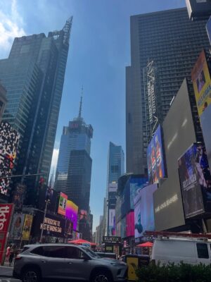 Brittany Wagner Instagram - We ❤️ NYC … and Hamilton!