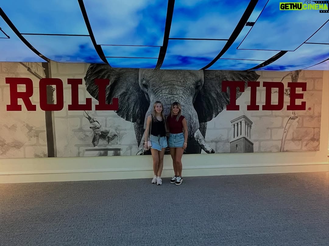 Brittany Wagner - 1K Likes - College Tour #4: Roll Tide?