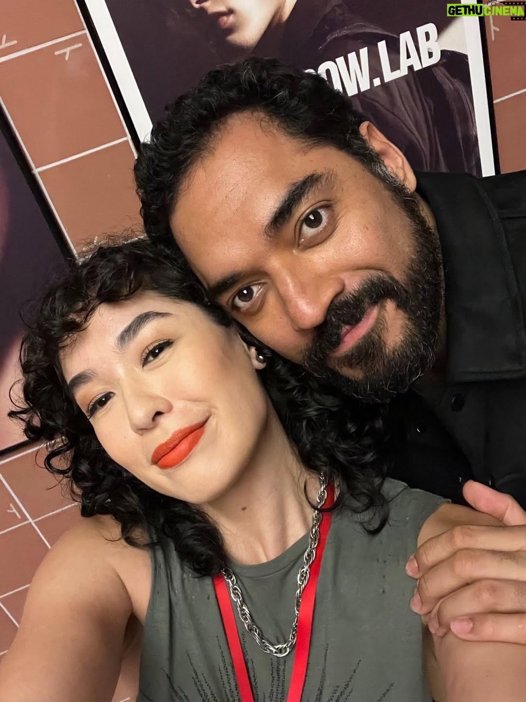 Bruna Aiiso - 1.6K Likes - Hoje é dia de me despedir de Suzana em Vale Tudo. Que alegria foi dar vida a essa personagem e compartilhar essa jornada com vocês! Sou imensamente grata ao público, sempre tão carinhoso comigo, com as minhas personagens e com o meu trabalho.

Um agradecimento especial a Patrícia Rache, Paulo Silvestrini e Manuella Dias pela confiança e pela oportunidade.

À equipe inteira, que faz essa engrenagem girar com tanto talento,  dedicação e respeito, meu muito obrigada.

E ao meu grupinho Tomorrow: Alice, Cacá, João e Lucas, obrigada pelas trocas, pela parceria e pela generosidade de cada dia e @mathsenra por ser uma das pessoas mais gentis e talentosas com quem já trabalhei. E @pedrobranciforte nossa terceira novela juntos e você sempre muito parceiro comigo. 

Valeu, Glô, por mais esse capítulo da minha história. 💛✨ #valetudo  Valeu Demais!