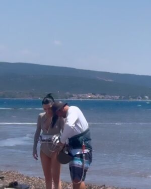 Burcu Kiratli Instagram - Kite Surf 🏄🏻‍♀️🏄🏻‍♀️ 🌊 first day diary 😎🧋
#1