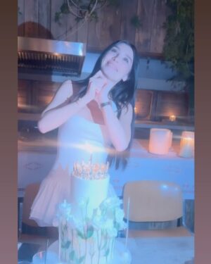 Burcu Kiratli Instagram - New Season Starts 😜 🎂 Yeppaaa 🥳🍸