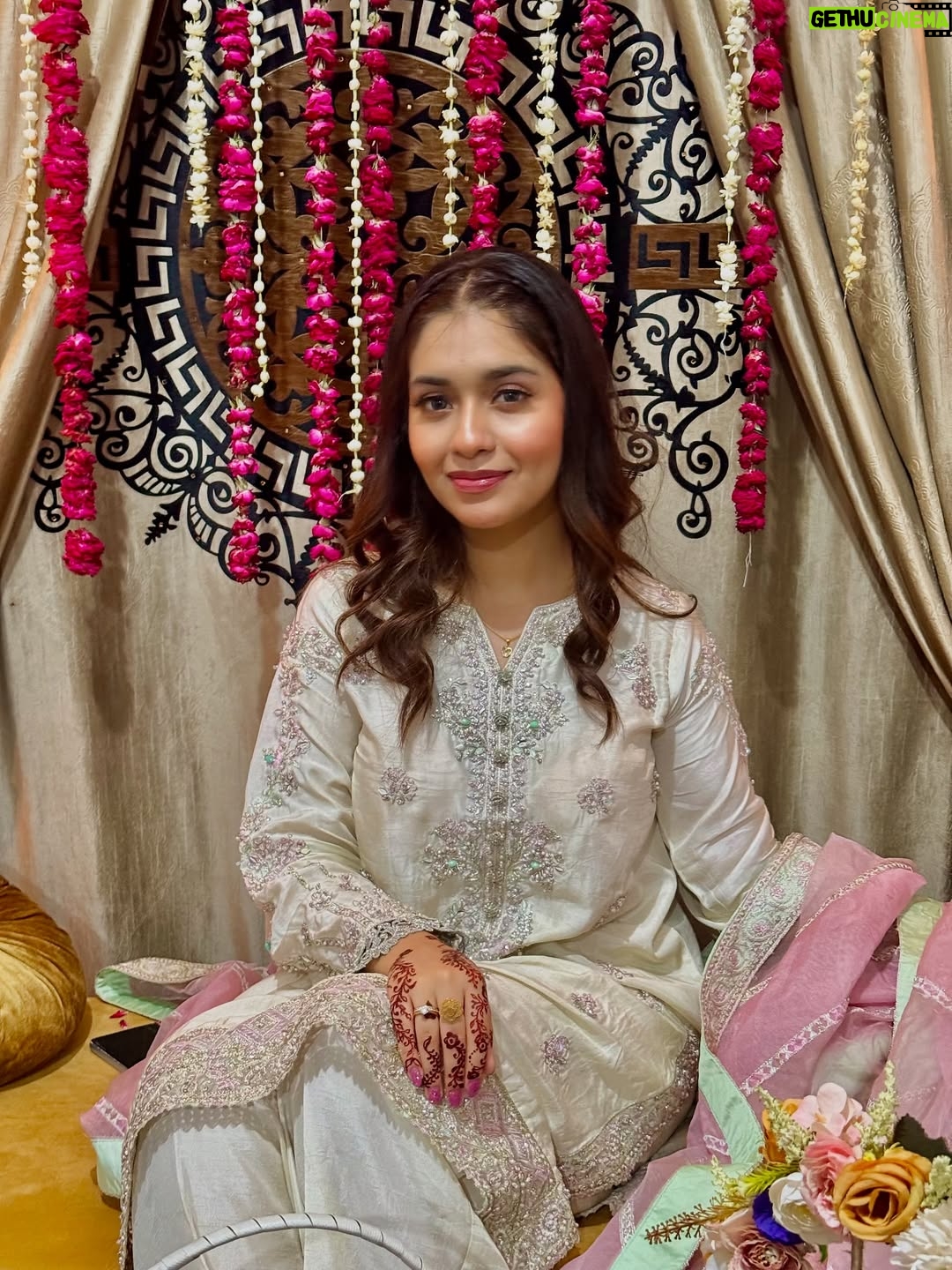 Bushra Gulfam - 13.7K Likes - Baat paki 💌❤️✨ 
 

Baatpaki bushra haider wedding outfits