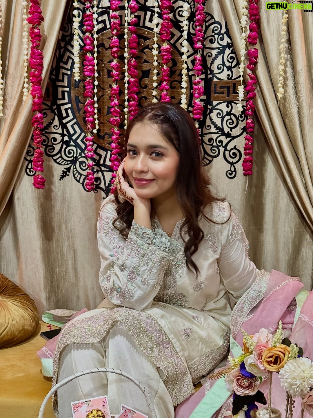 Bushra Gulfam - 13.7K Likes - Baat paki 💌❤️✨ 
 

Baatpaki bushra haider wedding outfits