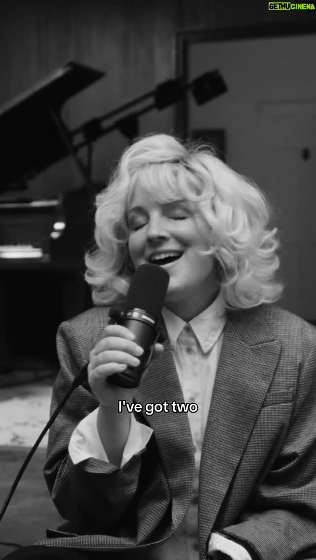 Cam - 1.6K Likes - Just For You (live) 🥹 this song makes me think of my sister. I will be here for her always, in this lifetime and the next 🤍