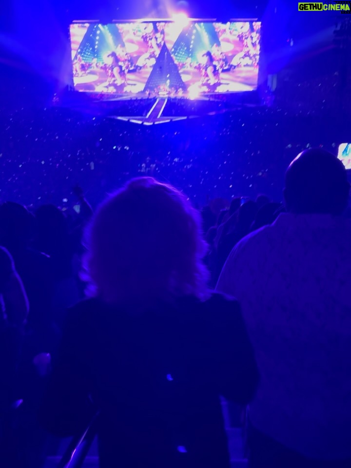 Cam - 13.8K Likes - I have no chill. Flew to Vegas to celebrate our reigning Album of the Year Cowboy Carter, and just am eternally blown away by @beyonce 🥹 there aren’t enough words to compliment her artistry, showmanship, the story arc, and VOCALS. Forever proud to have been a part of this album 🤍