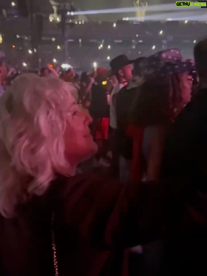 Cam - 13.8K Likes - I have no chill. Flew to Vegas to celebrate our reigning Album of the Year Cowboy Carter, and just am eternally blown away by @beyonce 🥹 there aren’t enough words to compliment her artistry, showmanship, the story arc, and VOCALS. Forever proud to have been a part of this album 🤍