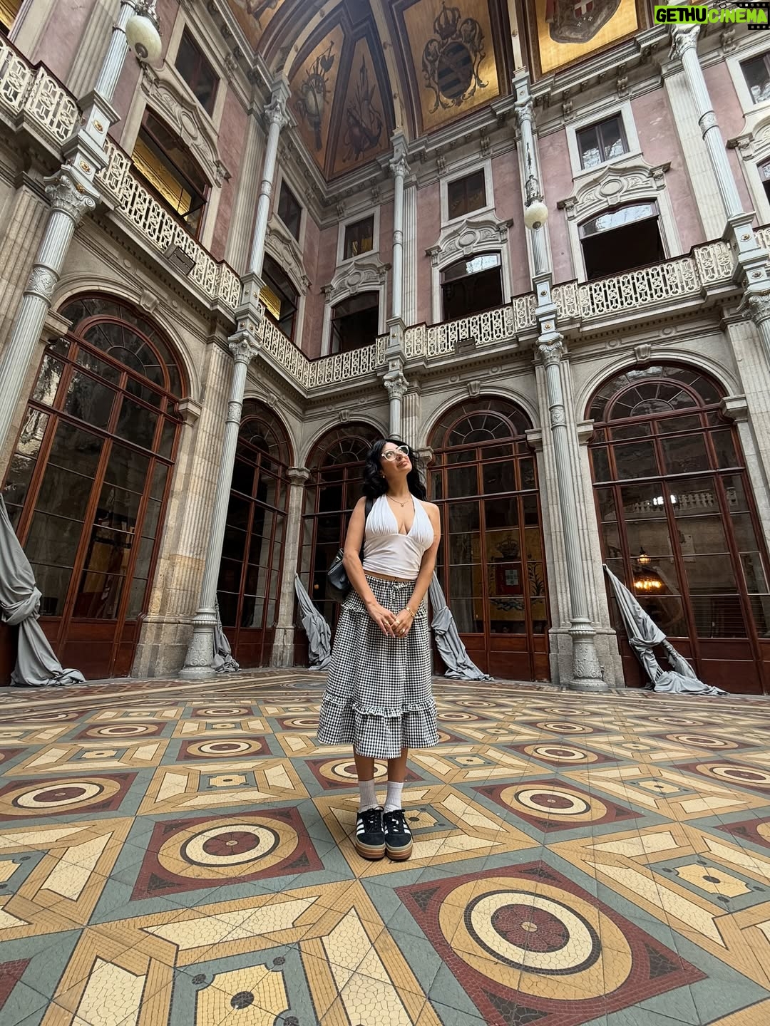 Cami Strella - 16.7K Likes - Porto, you have my heart ❤️