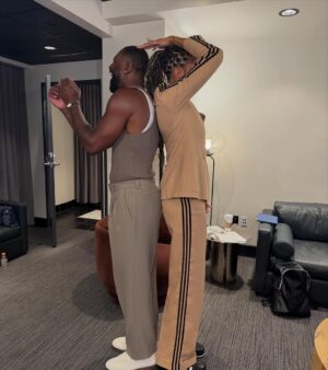 Candace Parker Instagram - The age old debate….. who’s taller!!? My point that NBA players be lying about the height. Both of us “listed” at 6’4 Men always lie about height or nawwwww?