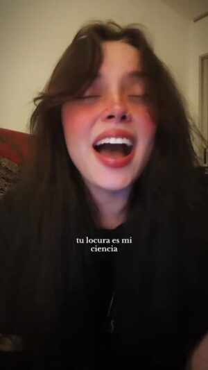 Carla Morrison Instagram - Si hace 10 años me hubieran dicho que mi canción #Disfruto tendría covers hechos por personas de todo el mundo, no lo hubiera creído!! Muchas gracias por darle un toque especial a esta canción con sus bellos acentos. Esto es un hermoso recordatorio de que la música siempre será un puente que trasciende idiomas y fronteras. 🫶❤️