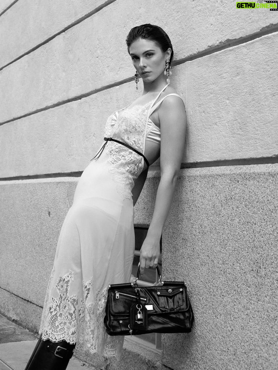 Carmel Rose - 3.8K Likes - #DGSS26 Women’s Fashion Show w/ @dolcegabbana_beauty @dolcegabbana #dgbeauty #dgmakeup