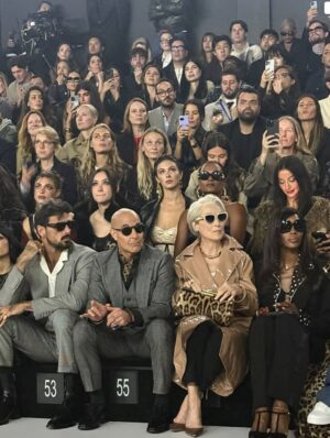Carmel Rose Instagram - #DGSS26 Women’s Fashion Show w/ @dolcegabbana_beauty @dolcegabbana #dgbeauty #dgmakeup