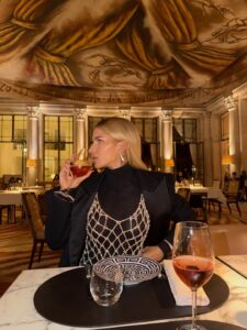 Actress Caro Daur HD Photos and Wallpapers October 2025