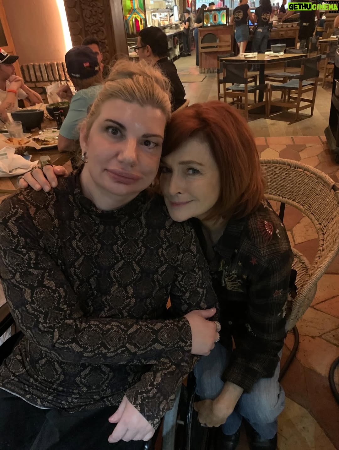 Carolyn Hennesy - 2.7K Likes - Sammy and I (@_samanthasfriends_ ) at the at start of what promises to be a wonderful and exciting weekend. Here’s to successful fundraising for Samantha’s Friends! #givingback #givingisgood