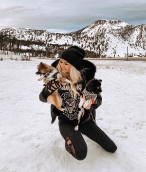 Cassidy Wolf Instagram - You can bet your bottom dollar we had the most dysfunctional photo shoot 🐶