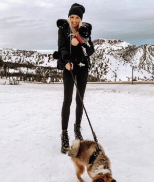 Cassidy Wolf Instagram - You can bet your bottom dollar we had the most dysfunctional photo shoot 🐶