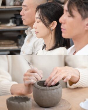 Catherine Chau Instagram - 【拍賣品介紹｜創作者：周家怡 @kayeechau （陶茶碗# 5-7）】

「心呼吸大使」周家怡為今次慈善拍賣，製作並捐出3件親手製作的陶藝作品，底部更有她陶瓷版的簽名！

作品真實地記錄了家怡做陶時的每一個當下。她笑言，見到燒製後的成品，連自己也不認得！但再細看，不難發現茶碗上刻劃了當時每一次的按壓，甚至能看到她的指印，就像陶泥有生命一樣。

家怡分享說：「我覺得最有趣的是，每一個陶瓷作品都需要經過火燒的步驟，就像人生，雖然受了很多苦難，但最後依然呈現出美麗的面貌。」

如果你買到了家怡的茶碗，希望你能感受到她想傳遞的訊息！

9月20日下午2點起，心呼吸慈善陶茶碗拍賣，誠邀你出價，將家怡的心意帶回家！

---
🎯【慈善拍賣・即刻行動】
您的每一次出價，都是對「心呼吸」和大眾身心健康最直接的支持！
👉 投標及詳情：link in bio
✨ 所得善款全數支持「 #心呼吸空間」持續營運

🏛【免費展覽・親臨感受】
現場感受陶茶碗背後的故事
📅 2025年9月21日（日）至27日（六）｜⏰上午10時至下午6時
📅 2025年9月28日（日）｜⏰上午10時至中午12時
📅 2025年9月29日（一）至10月7日（二）｜⏰上午10時至下午6時
📍 地點：心呼吸空間@饒宗頤文化館
🎟️ 免費入場

---
✨ 9月20日下午2點，為慈善助力！
✨ 分享溫暖，讓善念延續！