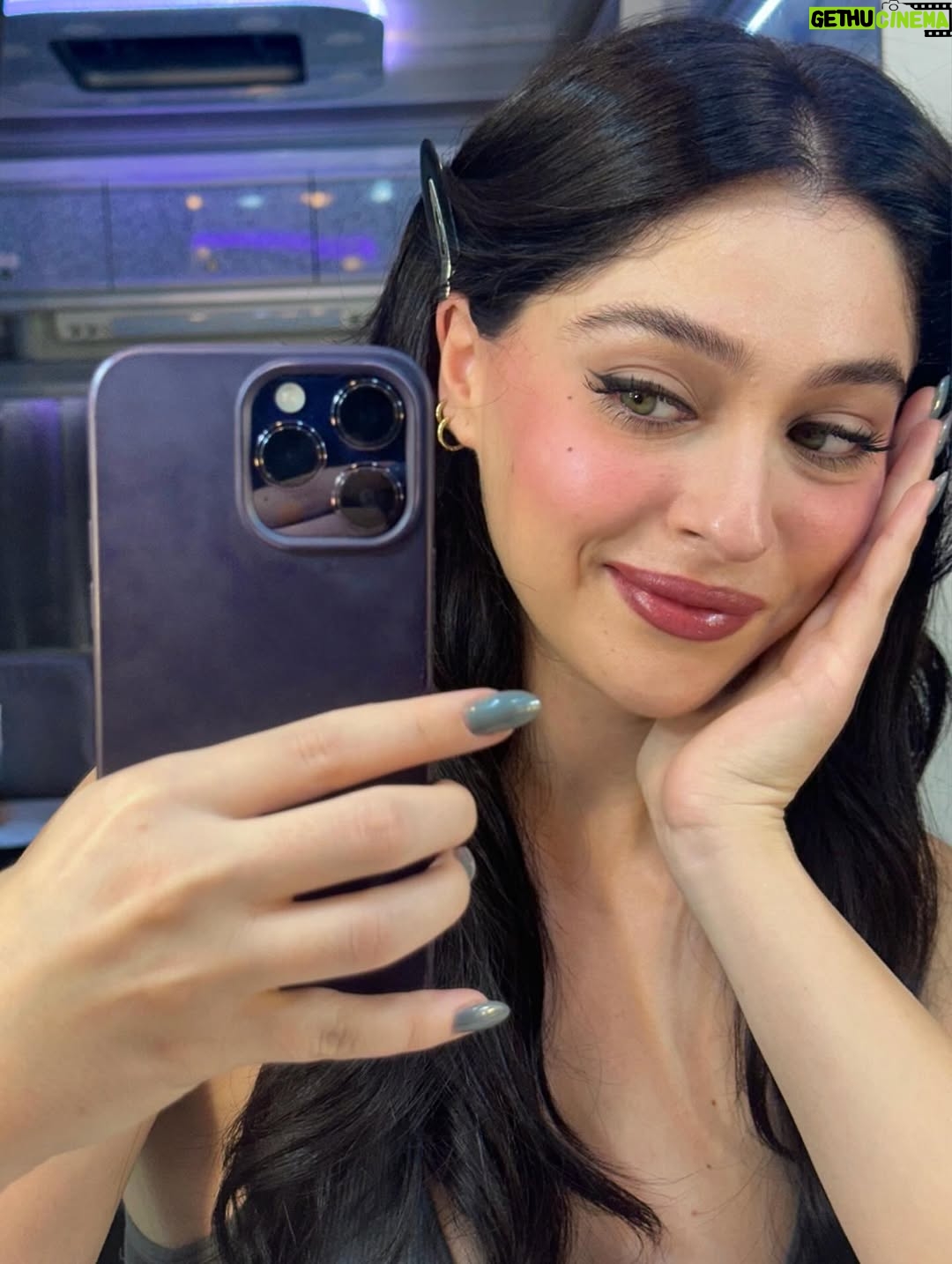 Cemre Baysel - 875.6K Likes - Makeup by me💜