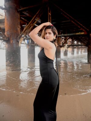 Chahat Arora Instagram - Black coffee or mocha ☕️?
Shot by @ankitsahu8589
#photoshoot #throwback #blackdress #eyestalk #pose #instapost #instamood #instastyle