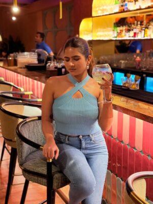 Chahat Arora Instagram - Dinner at Bayroute was a true Middle Eastern delight! 🌟 From the warm hospitality and stunning ambience to the flavorful cocktails and mouthwatering dishes — everything was on point. 👌🏼
Highly recommend trying their Veg Lebanese Nachos (a total game-changer), the hearty Kosheri in mains, and for drinks, the refreshing Loomi & Elderflower cocktails are a must-sip! 🍸✨
Perfect spot for a cozy dinner or a celebration with loved ones. Let the amazing staff guide you through the menu and enjoy an unforgettable zaika of the Middle East. 🌍🍽️
#Bayroute #MiddleEasternMagic #MumbaiEats #FoodieFinds #DiningOutDoneRight
#MumbaiFoodie #InstaFoodMumbai #FoodstagramIndia #MumbaiRestaurants #LuxuryDining
#FoodieDiaries #MumbaiInfluencer #EatDrinkRepeat #WhereToEat #MumbaiDiaries
#FoodLover #DinnerVibes #AmbienceGoals #CocktailCulture #MustTryInMumbai
#ZomatoRecommended #BonAppetitMumbai #FoodBloggerIndia