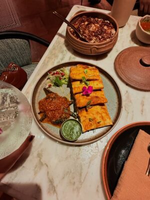 Chahat Arora Instagram - Dinner at Bayroute was a true Middle Eastern delight! 🌟 From the warm hospitality and stunning ambience to the flavorful cocktails and mouthwatering dishes — everything was on point. 👌🏼
Highly recommend trying their Veg Lebanese Nachos (a total game-changer), the hearty Kosheri in mains, and for drinks, the refreshing Loomi & Elderflower cocktails are a must-sip! 🍸✨
Perfect spot for a cozy dinner or a celebration with loved ones. Let the amazing staff guide you through the menu and enjoy an unforgettable zaika of the Middle East. 🌍🍽️
#Bayroute #MiddleEasternMagic #MumbaiEats #FoodieFinds #DiningOutDoneRight
#MumbaiFoodie #InstaFoodMumbai #FoodstagramIndia #MumbaiRestaurants #LuxuryDining
#FoodieDiaries #MumbaiInfluencer #EatDrinkRepeat #WhereToEat #MumbaiDiaries
#FoodLover #DinnerVibes #AmbienceGoals #CocktailCulture #MustTryInMumbai
#ZomatoRecommended #BonAppetitMumbai #FoodBloggerIndia