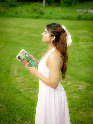 Chahat Arora Instagram - Feels like Pink!!🌸
Makeup 💄 @blushedbyaman_
Clicks 📸 @elysiangraphy
Dress @sheinofficial
#dolledup #shoot #shootdiaries #smile #pink #instablogger #blogger #makeup #fashionblogger #naturelover