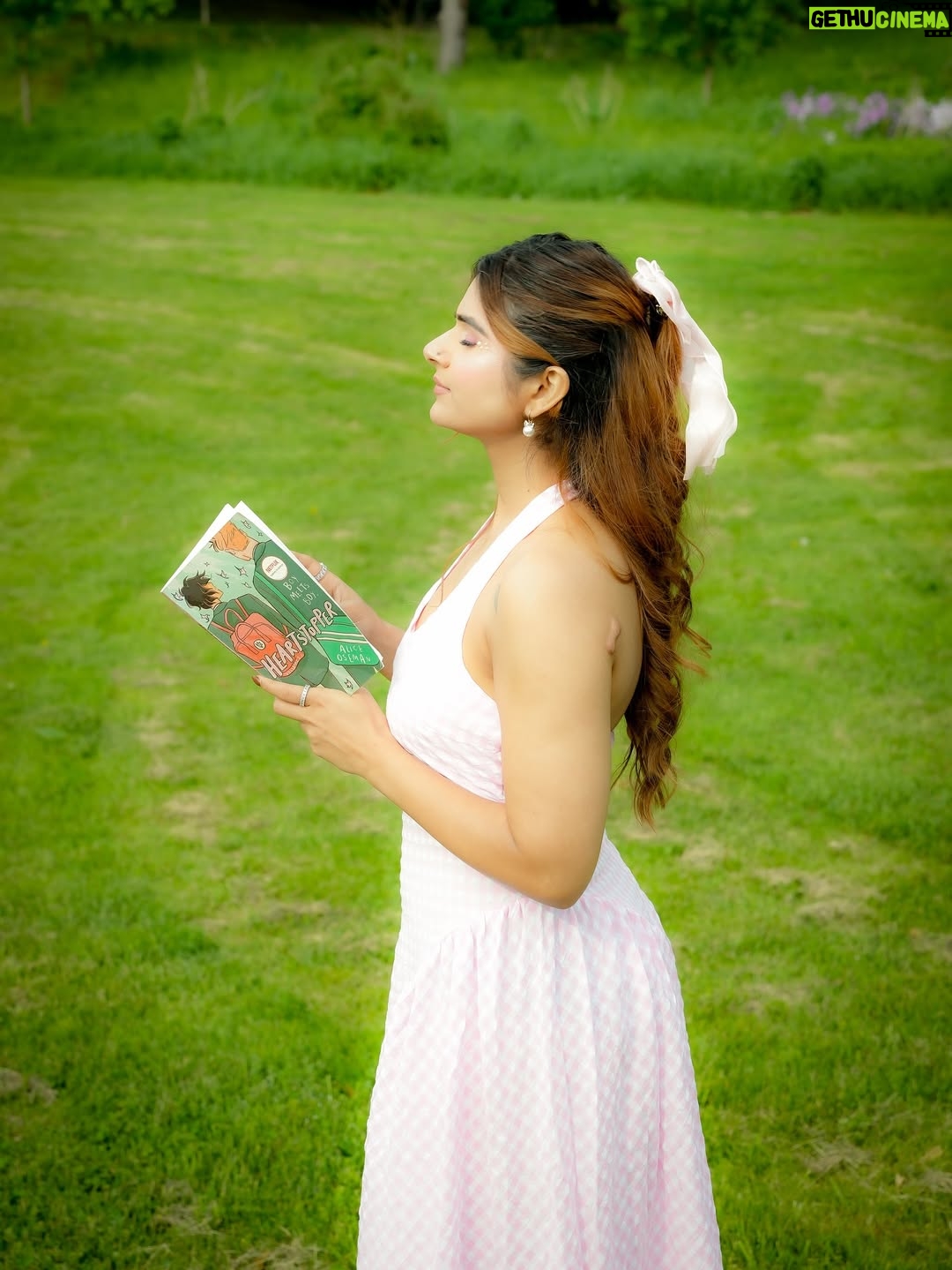 Chahat Arora - 362 Likes - Feels like Pink!!🌸

Makeup 💄 @blushedbyaman_ 
Clicks 📸 @elysiangraphy 

Dress @sheinofficial 

#dolledup #shoot #shootdiaries #smile #pink #instablogger #blogger #makeup #fashionblogger #naturelover