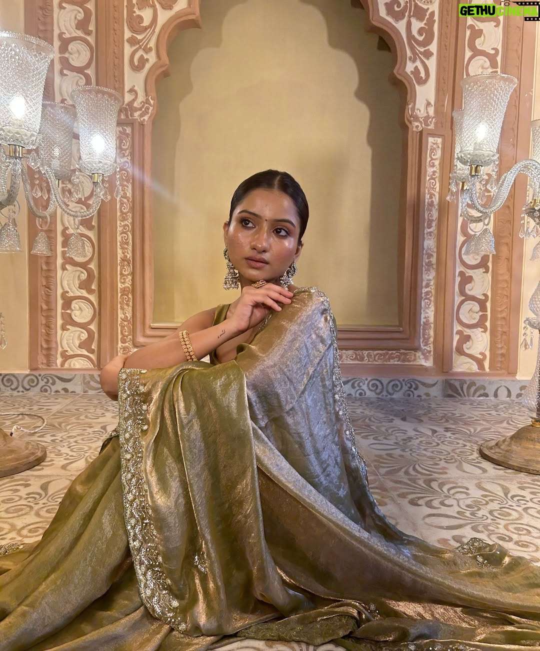 Chandni - 58.8K Likes - Ik khwaab dein, ik khwaab lein🕊️