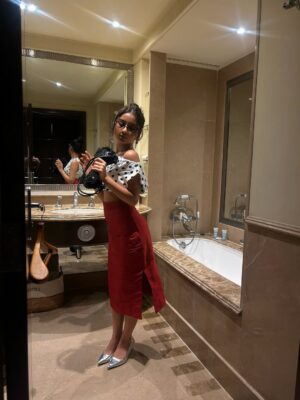 Chandni Instagram - from different hot months
